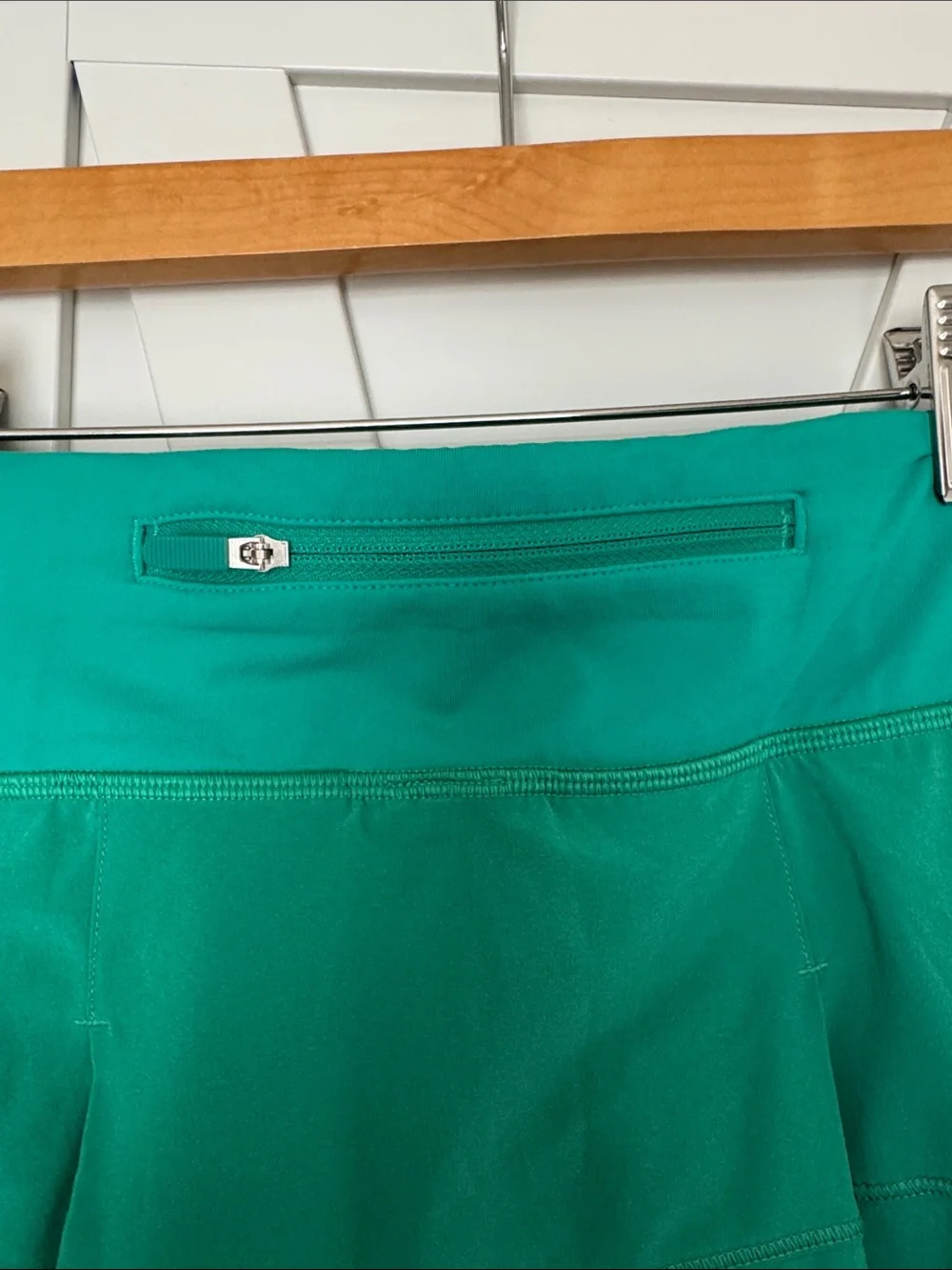 Lululemon Green Women's Athletic/Tennis Skort